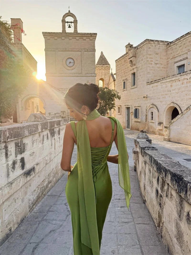 Vestido largo sin espalda ni brazos