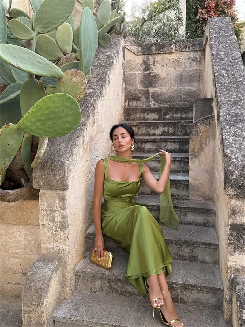 Vestido largo sin espalda ni brazos