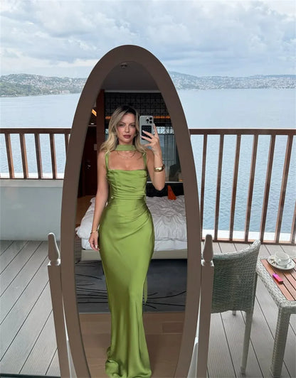 Vestido largo sin espalda ni brazos