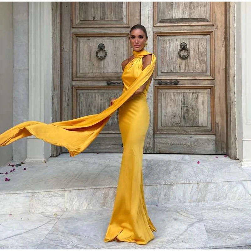 Vestido largo sin espalda ni brazos