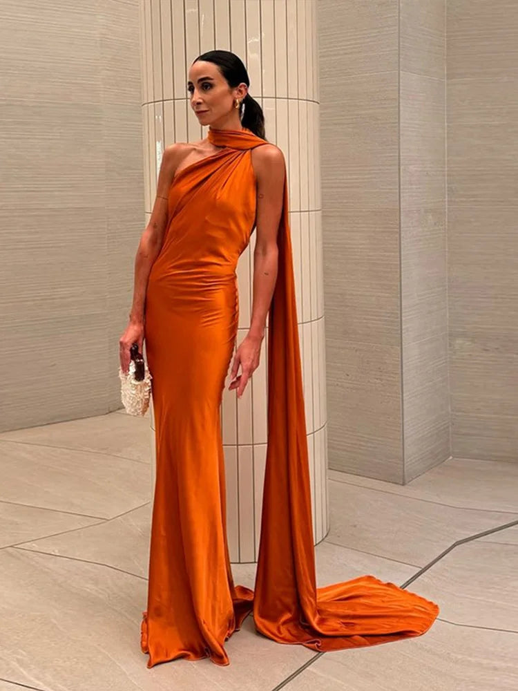 Vestido largo sin espalda ni brazos